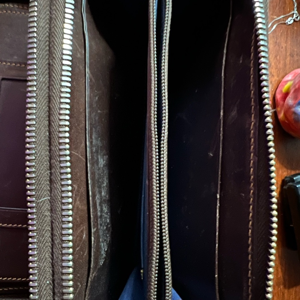 Large Double Zip Organizer Wallet - Picture 5 of 5